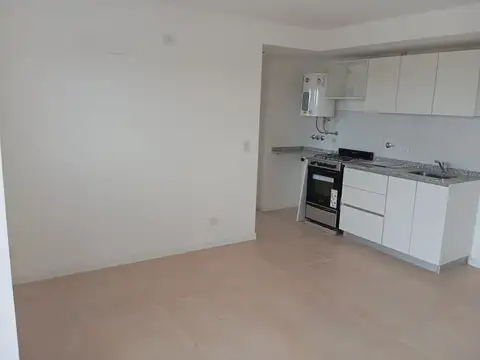 Departamento en Alquiler en Caseros, $ 500.000