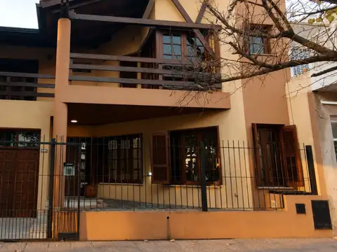 CASA EN VENTA DE 3 AMBIENTES -  ARROYO SECO
