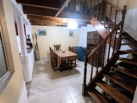 Depto Tipo Casa 4 ambientes con 2 baños