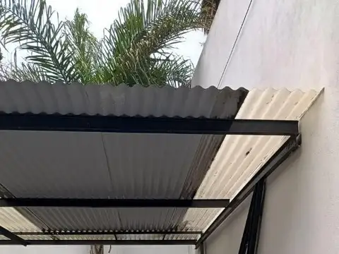 Cochera Semicubierta en Temperley.