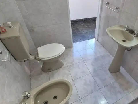 Depto Tipo Casa en Alquiler de 3 ambientes