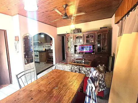 Casa 4 ambientes con 1 baño