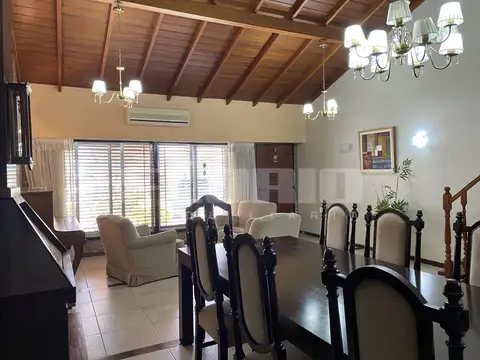 Casa en Venta en Munro, USD 320.000