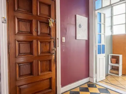 5 Ambientes con Terraza Propia, Parrilla y Techos Altos