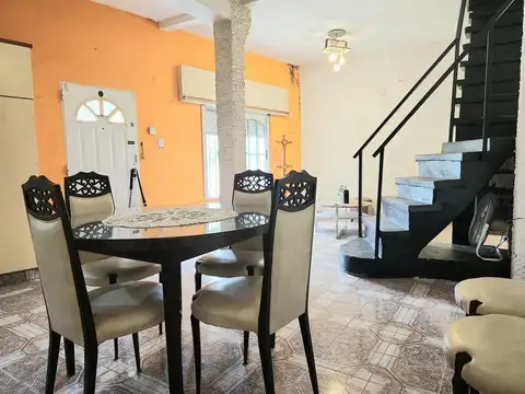 VENTA CASA 4 AMBIENTES CON LOCAL COMERCIAL EN  VILLA BALLESTER