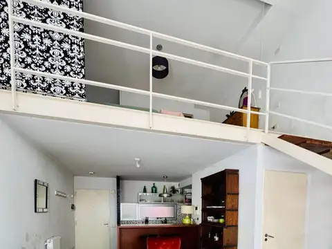 Gorriti e/ Thames y Uriarte