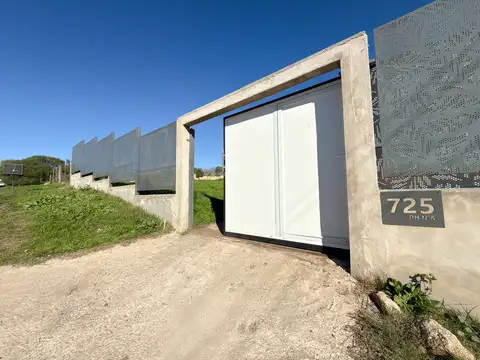 Casa 6 ambientes con 3 baños