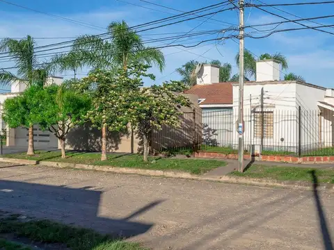 Zona Sur. B° El Huaico. Mza 469 A. Lote 100