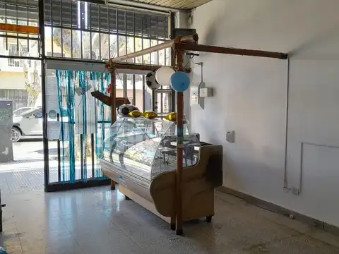 Local en Alquiler en Villa Urquiza, $ 900.000