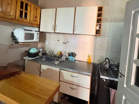 Casa 3 ambientes con 1 baño