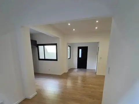 VENTA CASA 3 AMBIENTES  A ESTRRENAR AGRONOMIA