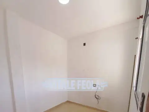 Depto Tipo Casa en Venta en Castelar Norte, USD 119.000