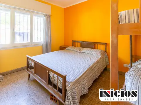 Francisco de Las Carreras 700