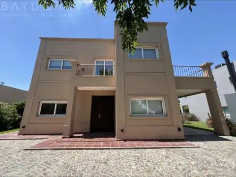 Casa en Venta de 4 dormitorios
