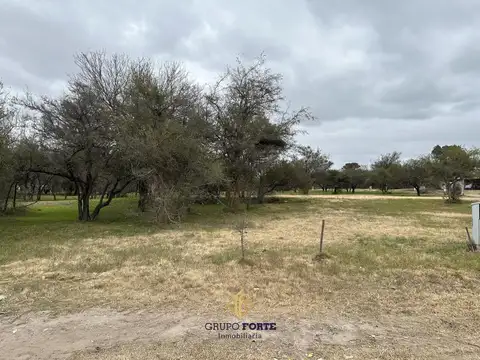 Terreno en Venta en Villa Catalina, USD 35.000
