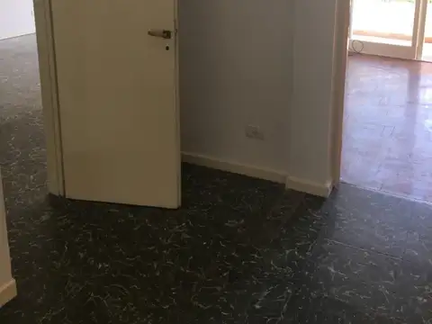 avenida juan bautista alberdi 7000, Piso 2