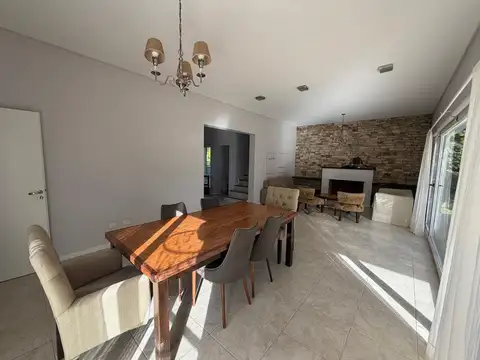 Casa en Alquiler Temporal en Canning, USD 5.000