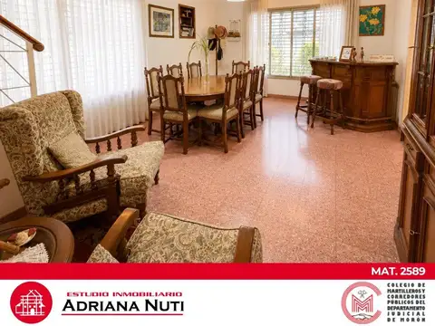 Casa 3 ambientes con 2 baños