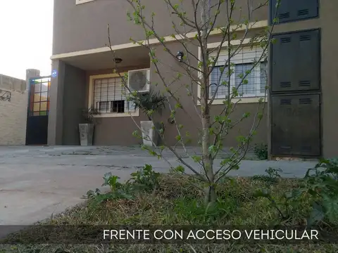 EXCELENTE PH 5 AMB - PATIO - ENTRADA DE AUTO -POSIBILIDAD DE PERMUTA