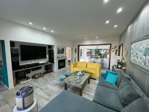 Casa en Venta en Carilo, USD 380.000