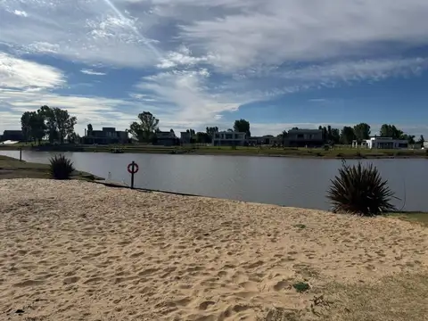 Terreno en Venta en Área 60, USD 14.000