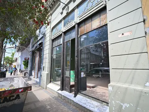 San Martín 300