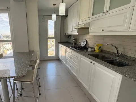 Departamento 7 ambientes con 3 baños
