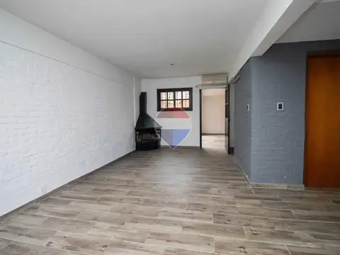 Depto Tipo Casa en Venta de 5 ambientes