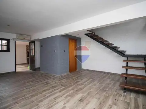 Depto Tipo Casa en Venta de 3 dormitorios