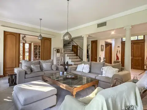 Casa en Venta de 4 dormitorios