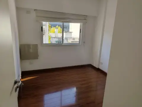 Departamento en Alquiler en Caballito Sur, $ 700.000