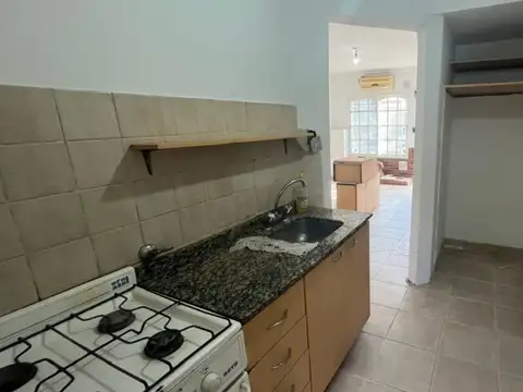 Depto Tipo Casa en Venta en Villa Ballester, USD 95.000