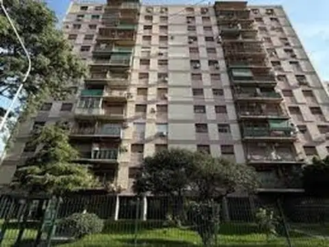 EN ALQUILER DTO 3 AMBIENTES BO AUTOPISTA TAPIALES EDIF 2
