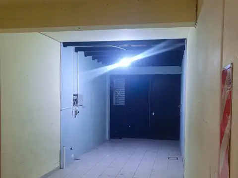 Local en Alquiler en Flores Norte, $ 1.500.000