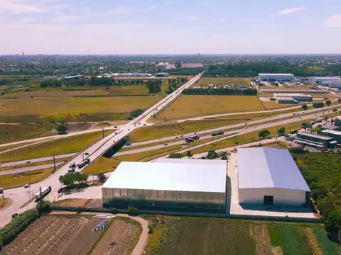 Nave 4.900 m² – Circunvalación y Uriburu