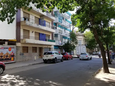 Terreno en Venta 30,80  mts Fondo