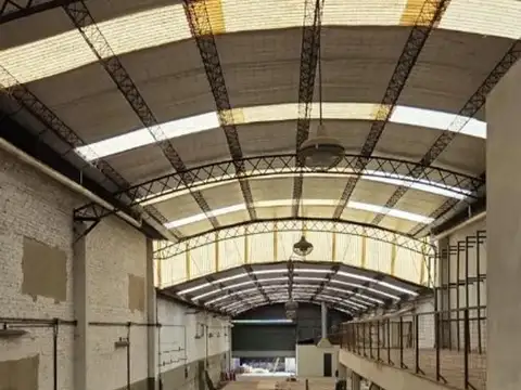 Galpon / Nave industrial con oficinas