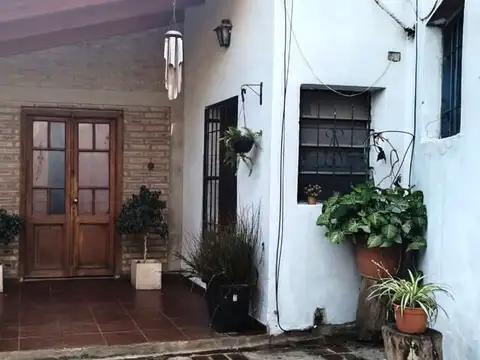 VENTA DOS CASAS GALPON LOCAL VILLA RIVERA INDARTE