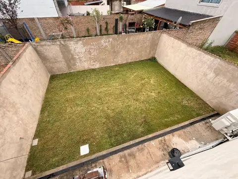 CASA EN VENTA GLEW 2 AMBIENTES