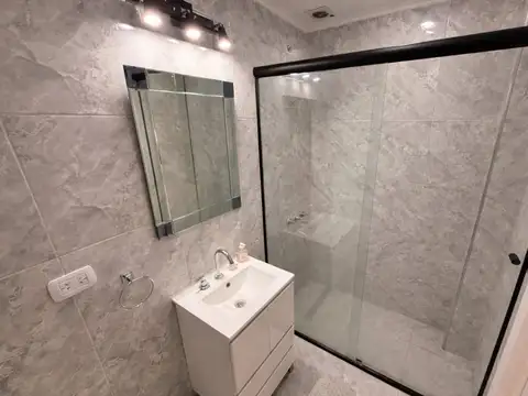 Casa 2 ambientes con 1 baño