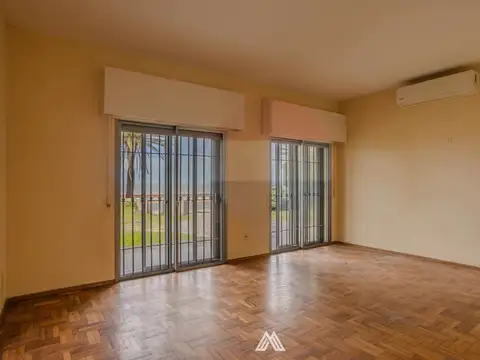 Casa en Alquiler de 3 dormitorios