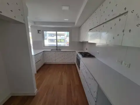 Departamento en Venta con 2 cocheras