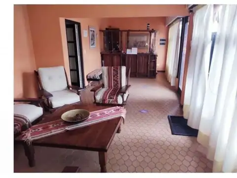 Departamento 25 ambientes con 24 baños