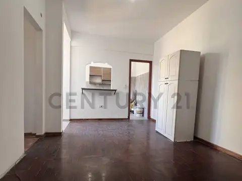Venta Departamento 2 Ambientes, Sin Expensas-Floresta