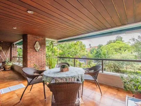 Departamento en Venta de 8 ambientes