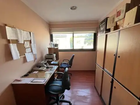 Casa 5 ambientes con 1 baño