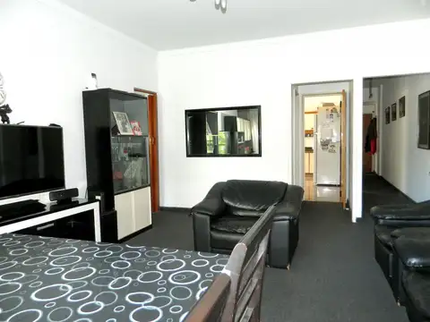 3 DE FEBRERO 2100, Piso 4