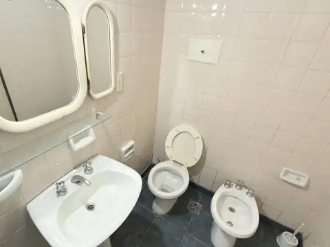 Monoambiente con Patio interno Olivos