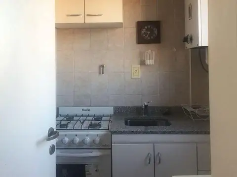 VENTA- Monoambiente-excelente vista abierta a la ciudad de Belgrano y al rio.-