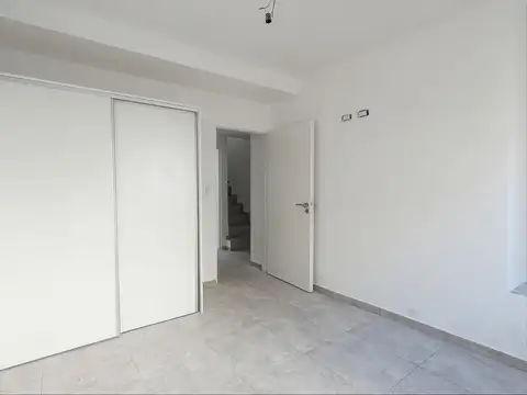 Depto Tipo Casa en Venta 2 años